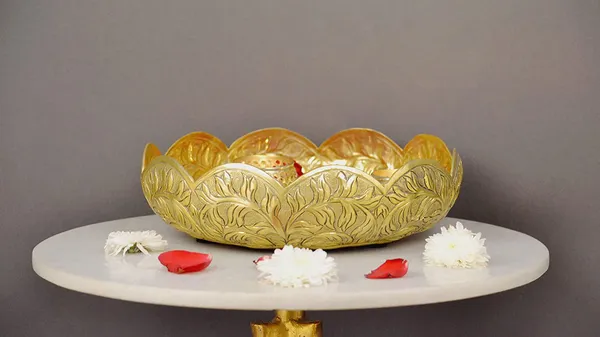 Brass_Gold_Flower_Embossed_Design_Urli_Set_(Pack_of_8_pcs)