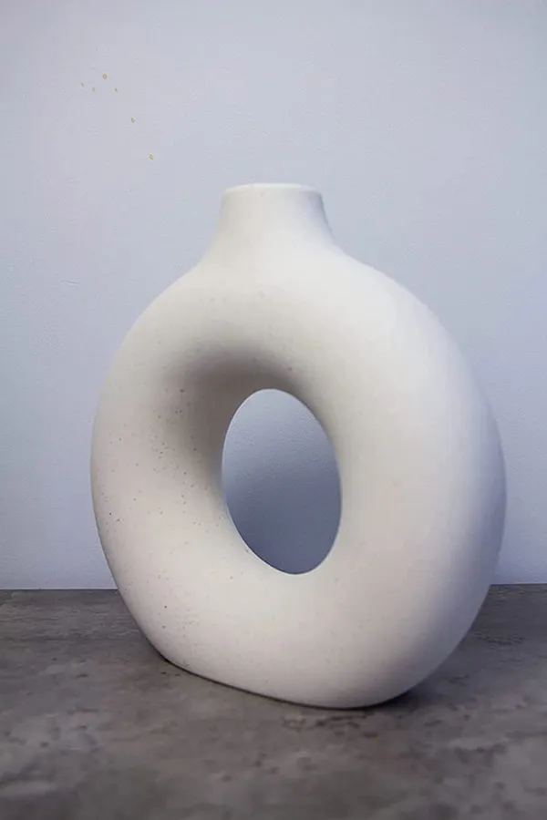 White_Donut_Vase_Ceramic_Vase_(Set_of_1_pcs)_(Off_White_8")