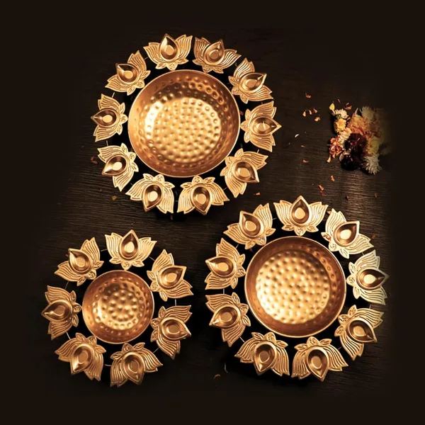 Lotus_Diya_Urli_Bowl_Gold_|_Pack_of_1_Pcs_-(Small_-11.5")