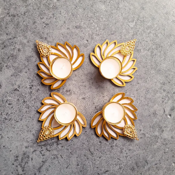 Lotus_Tealight_Candle_Holder_for_Home_Decor_and_Special_Occasions_(Pack_of_4_pcs)_(White)