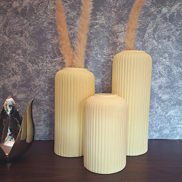 Modern_Ceramic_Flower_Vase_Set_of_3_pcs_(_Yellow_Matt)