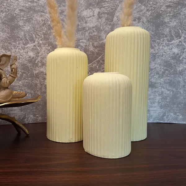 Modern_Ceramic_Flower_Vase_Set_of_3_pcs_(_Yellow_Matt)