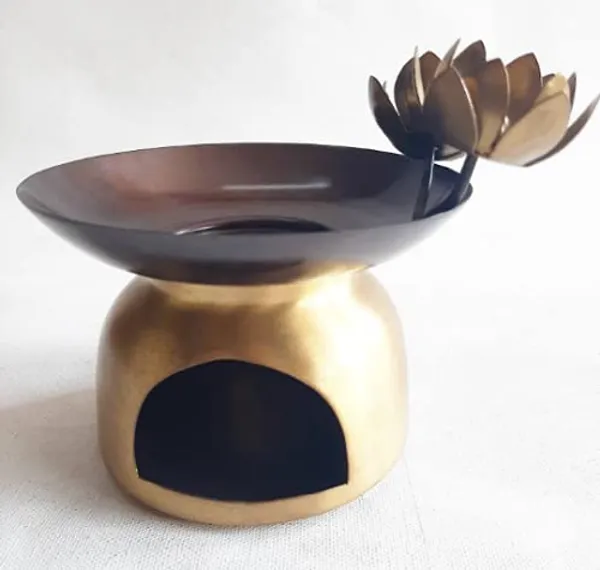 Golden_Aroma_Diffuser_for_Home_in_Brass_6"_with_Lotus_Flower_Decor_Gift_for_New_Home_Oil_Diffuser_for_Aromatherapy_Home_Decor_Item