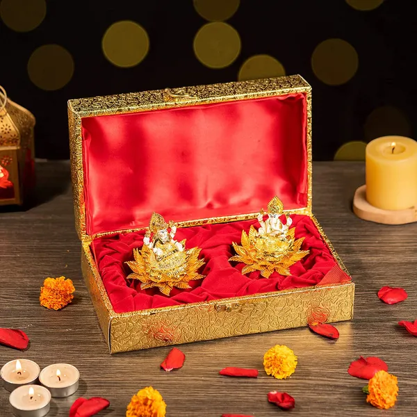 Laxmi_Ganesha_Idols_White_And_Gold_For_Living_Room,_Pooja_Mandir,_Gifting_Idols