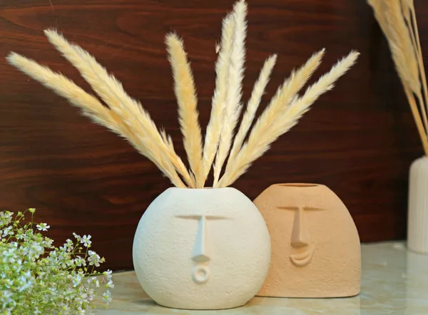 Ceramic_Blowing_Kiss_Face_Flower_Vase_Set_of_2pcs_(White-Beidge_)