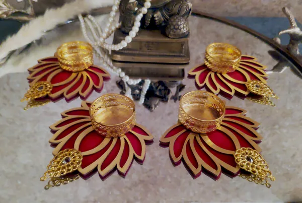 Lotus_Tealight_Candle_Holder_for_Home_Decor_and_Special_Occasions_(Pack_of_4_pcs)_(RED)