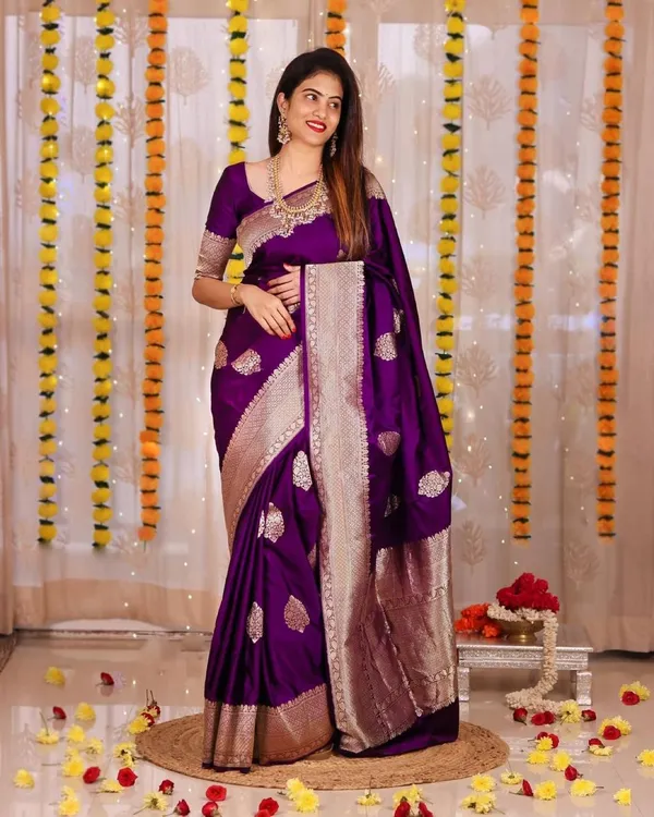 https://cdn-image.blitzshopdeck.in/ShopdeckCatalogue/tr:f-webp,w-600,fo-auto/65e1b534eddd14767aed70e6/media/Purple_Kanjivaram_Silk_Saree__BUIKND88BJ_2024-06-22_1.jpeg__Aura Silk