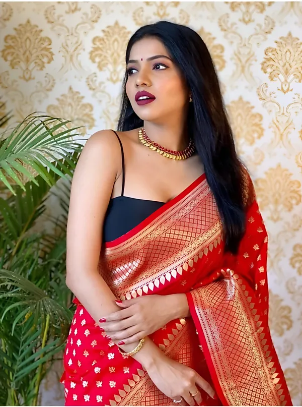 https://cdn-image.blitzshopdeck.in/ShopdeckCatalogue/tr:f-webp,w-600,fo-auto/65e1b534eddd14767aed70e6/media/Red_Woven_Kanjivaram_Silk_Saree_For_Women_GP2SPLUS1E_2024-04-05_1.jpeg__Aura Silk