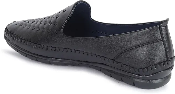 Black_Synthetic_Leather_Slip-On_Loafers_For_Men
