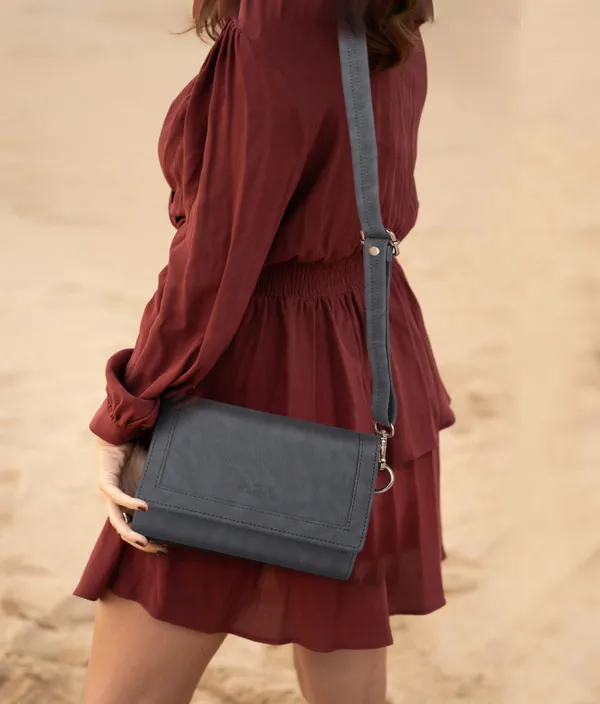 LIGHT_Blue_Faux_leather_Sling_bag_for_Womens_&_Girls