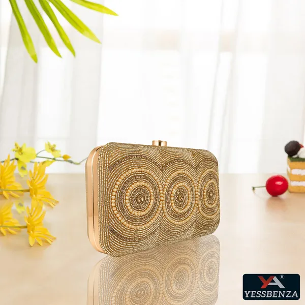 Gold_Embroidery_Blended_Cotton_Twist_Clasp_Party_Clutch_Bag