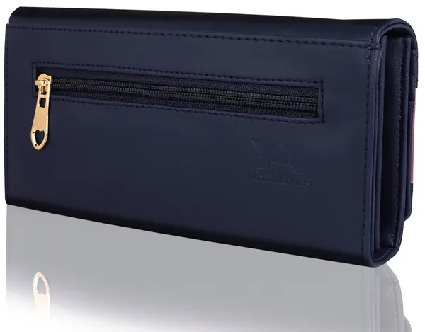 Blue_Clutch_Handbags_For_Ladies_In_Casual,_Party,_Formal,_Sports