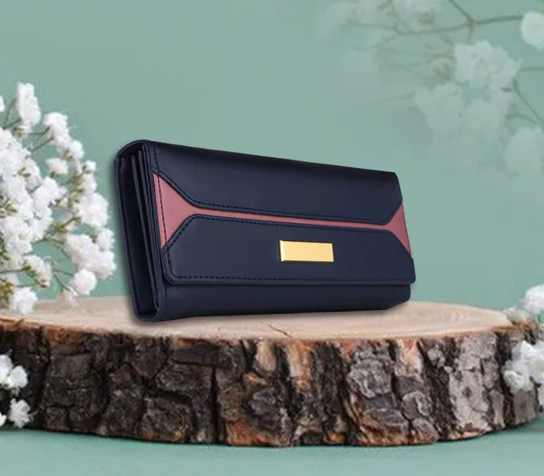 Blue_Clutch_Handbags_For_Ladies_In_Casual,_Party,_Formal,_Sports