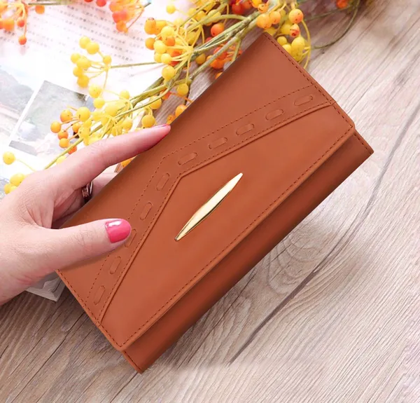 Gold_Casual_Party_Formal_Sports_Ladies_Clutch_Handbags_Artificial_Leathers
