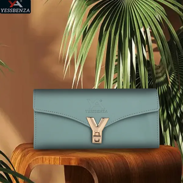 Light_Green_Twist_Lock_Y_Ladies_Quality_Clutch_Wallet