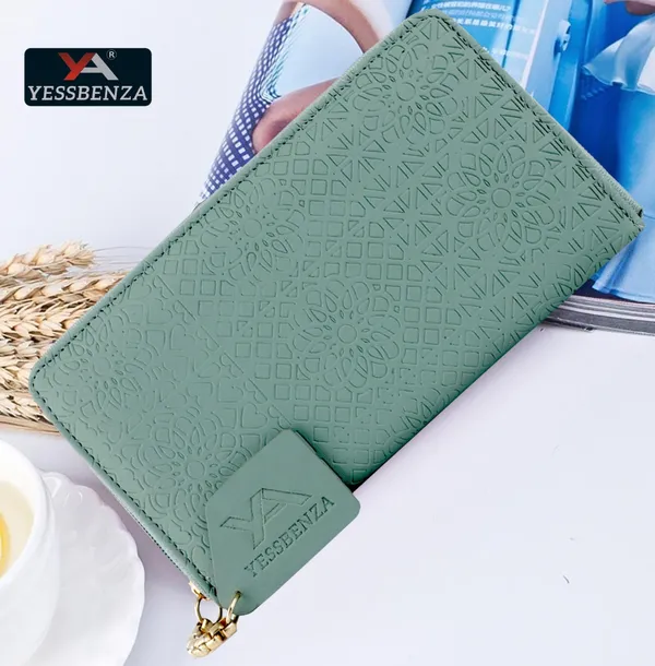 Light_Green_Elite_Women_Handbag_Mobile_Clutch_Casual_Sports_Faux-Leather_Inner_Material_Zipper_Close_Clutch_Bag