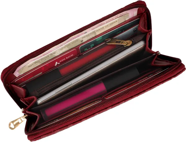 Maroon_Handbags_For_Ladies_In_Casual,_Party,_Formal,_Sports