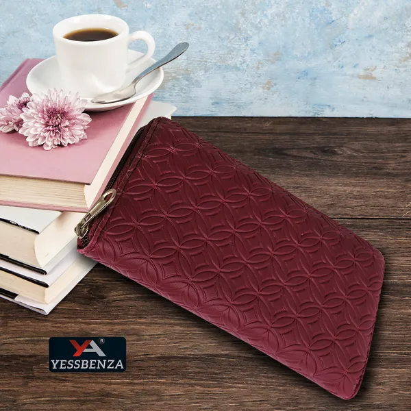 Maroon_Stylish_Women_Handbags_With_An_Embossed_Effect_Design