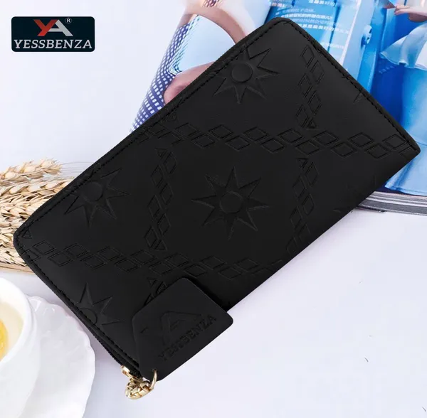 Black_Embossed_Women_Clutches_Casual_Faux-Leather_Round_Zipper_Clutch