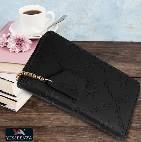 Black_Embossed_Women_Clutches_Casual_Faux-Leather_Round_Zipper_Clutch