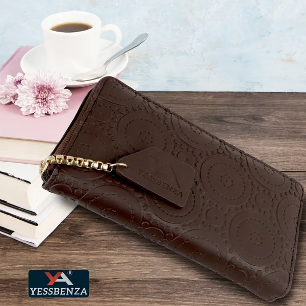 Brown_Embossed_Women_Clutches_In_Casual_Formal_Party_Style_With_Unique