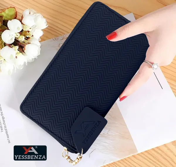 Blue_Synthetic_Women_Handbag_With_Round_Zipper_Close_Clutch_Bag