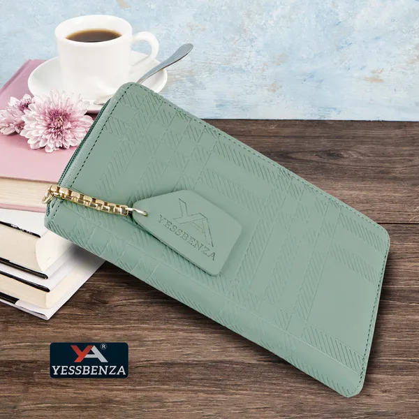 Green_Casual_Pu_Leather_Round_Zipper_Close_Clutch_Bag_Website_Title