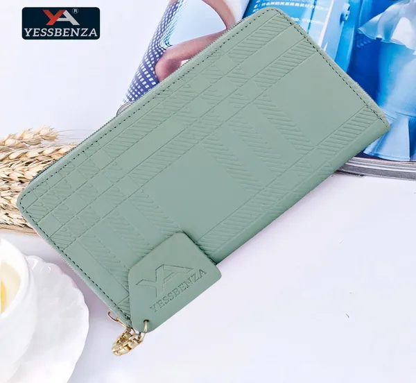 Green_Casual_Pu_Leather_Round_Zipper_Close_Clutch_Bag_Website_Title