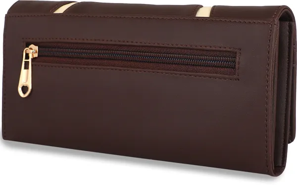 Brown_Hand_Clutch_Bag_For_Casual,_Party,_Formal,_And_Sports