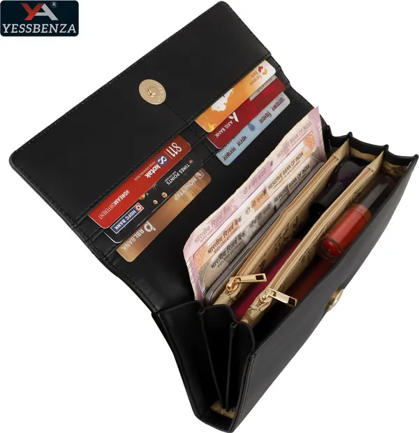 Solid_Black_Handclutches_For_Women_-_&_Casual_Accessory