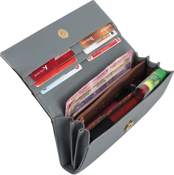 Grey_Handclutches_Cum_Handwallets_For_Women:_Casual,_Party,_Formal,_Sports._Artificial_Handcrafted.