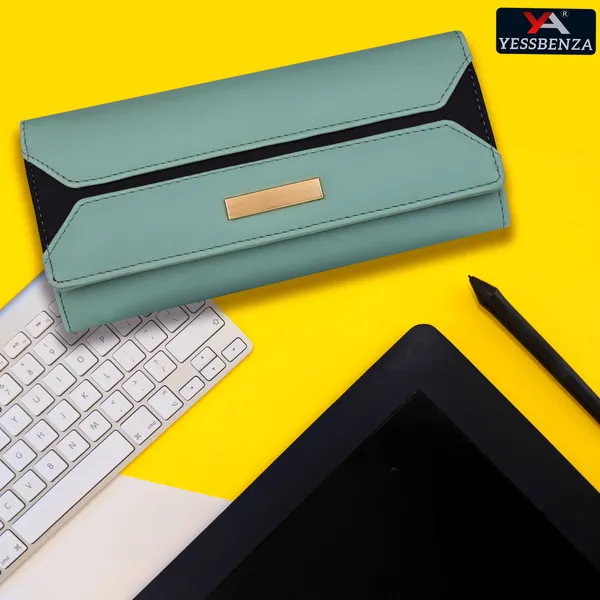 Light_Green_Ladies_Clutch_Handbags_For_Casual,_Party,_Formal,_Sports