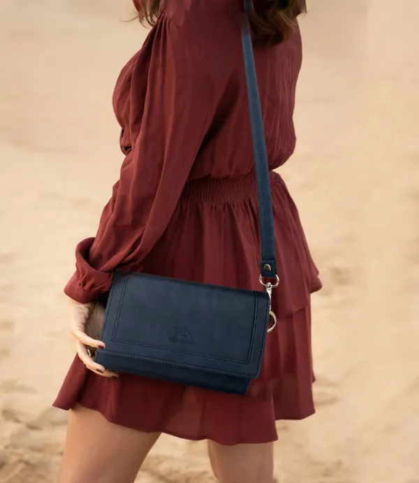Purple_Faux_leather_Sling_bag_for_Womens_&_Girls