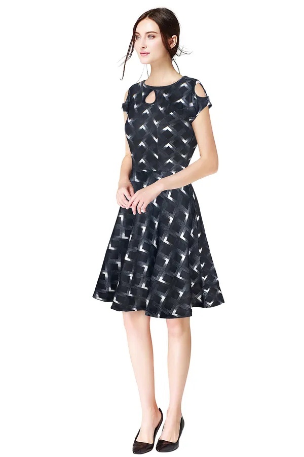 Black_Polyster_Knitting_Dress_for_Women