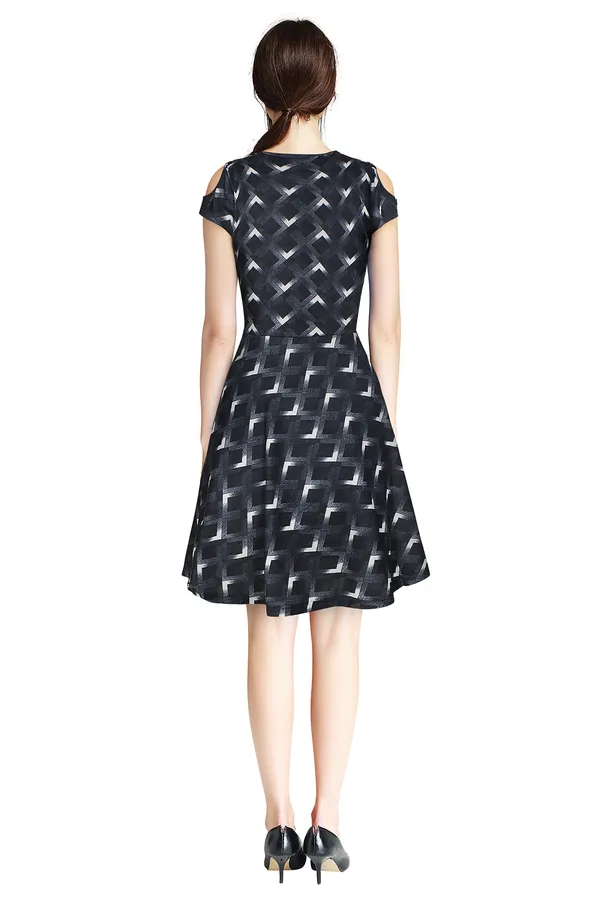 Black_Polyster_Knitting_Dress_for_Women