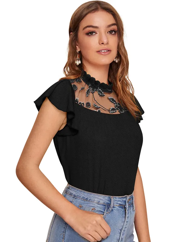 Black_Polyester_Knitting_T-Shirt_for_Women