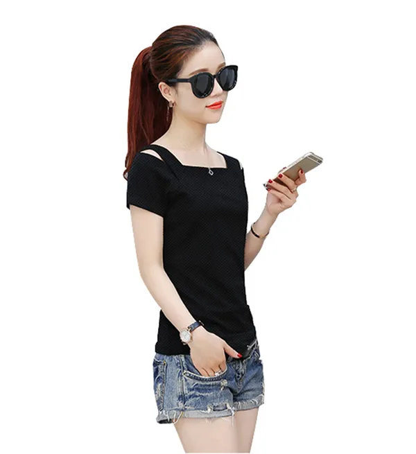Black_Polyester_Knitting_T-Shirt_for_Women