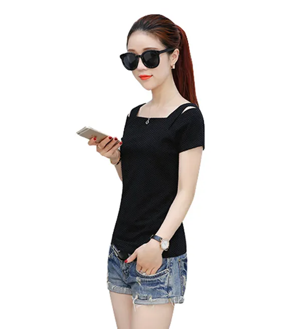 Black_Polyester_Knitting_T-Shirt_for_Women