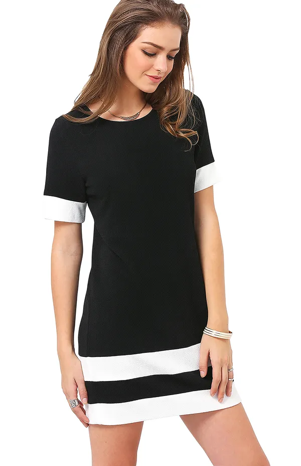 Black_Polyester_Knitting_T-Shirt_for_Women