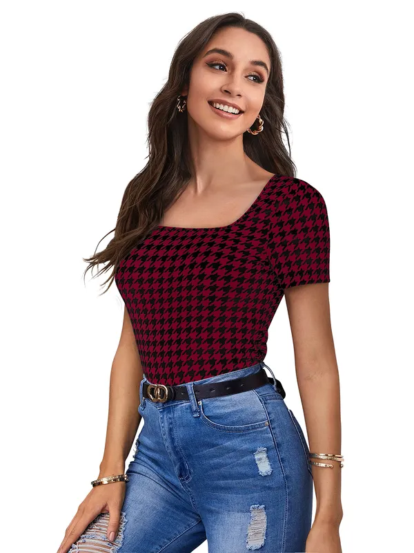 Maroon_Polyester_Knitting_T-Shirt_for_Women