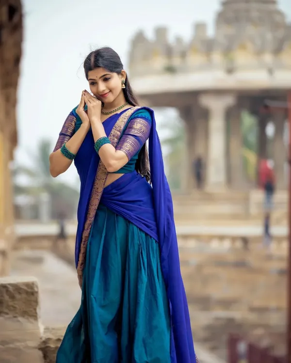 Blue_Kanjiveram_Silk_Zari_Lehenga_With_Blouse_Along_With_Banarsi_Silk_Dupatta