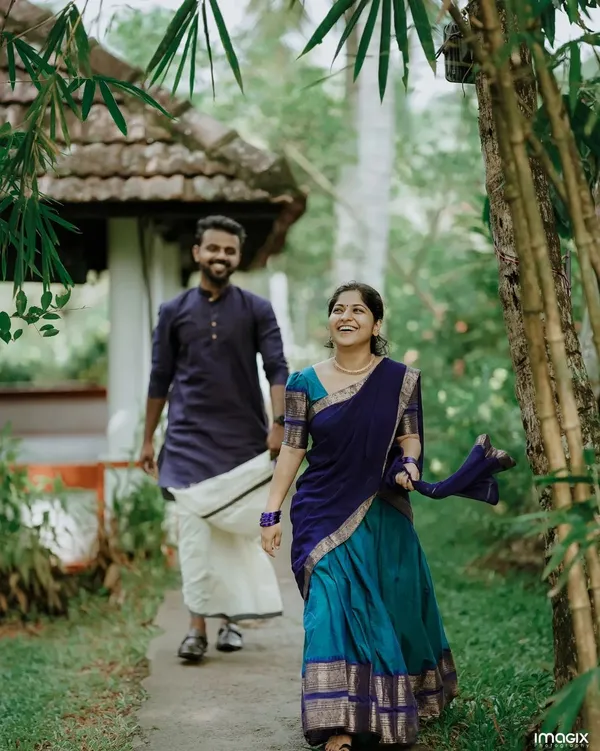 Blue_Kanjiveram_Silk_Zari_Lehenga_With_Blouse_Along_With_Banarsi_Silk_Dupatta
