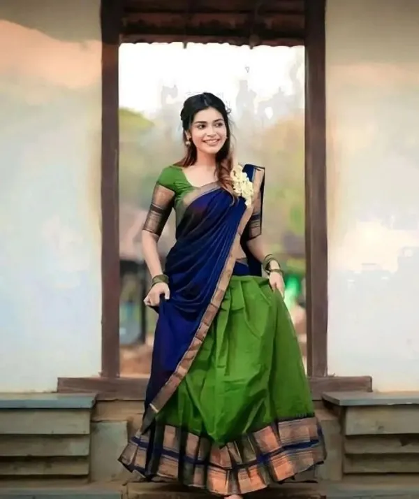 Green_Kanjiveram_Silk_Zari_Lehenga_With_Blouse_Along_With_Banarsi_Silk_Dupatta