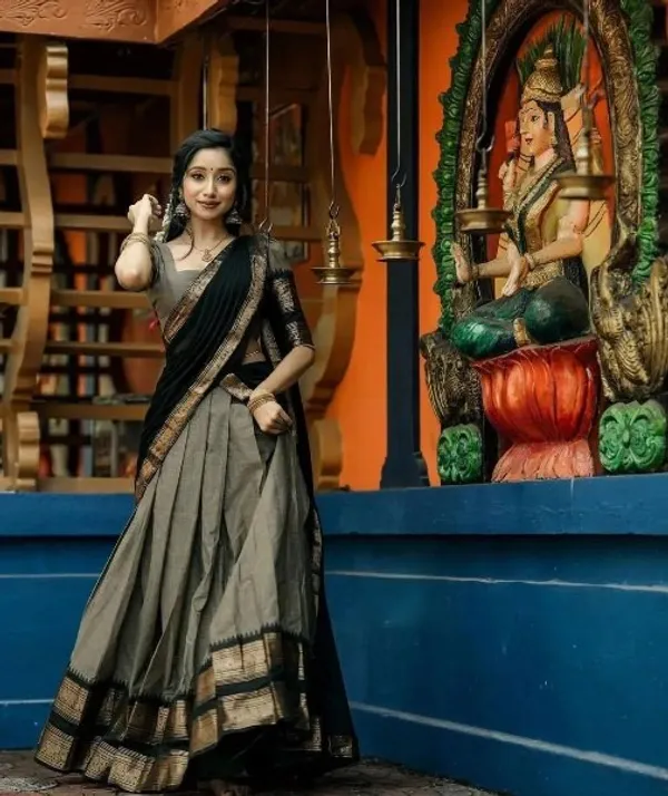 Grey_Kanjiveram_Silk_Zari_Lehenga_With_Blouse_Along_With_Banarsi_Silk_Dupatta