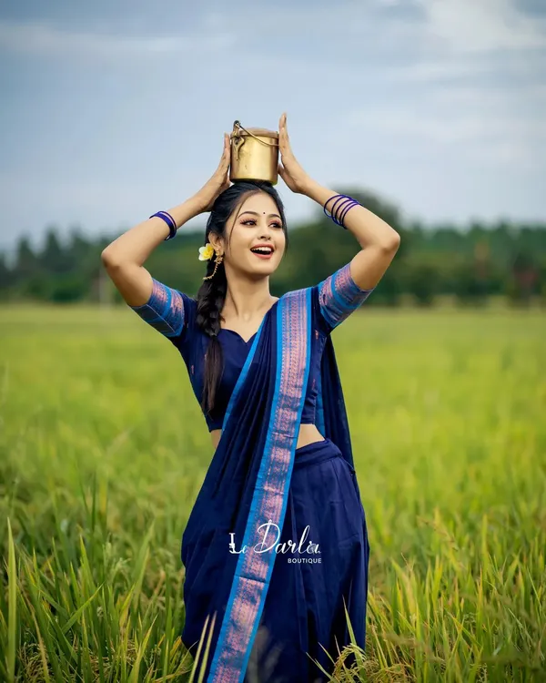 Blue_Kanjiveram_Silk_Zari_Lehenga_With_Blouse_Along_With_Banarsi_Silk_Dupatta