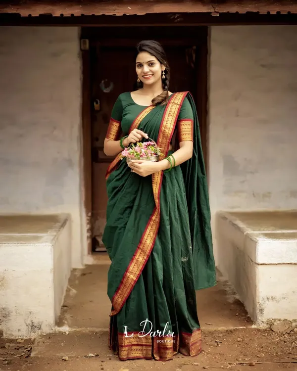 Green_Kanjiveram_Silk_Zari_Lehenga_With_Blouse_Along_With_Banarsi_Silk_Dupatta