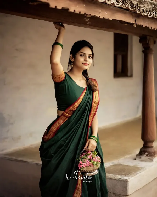 Green_Kanjiveram_Silk_Zari_Lehenga_With_Blouse_Along_With_Banarsi_Silk_Dupatta