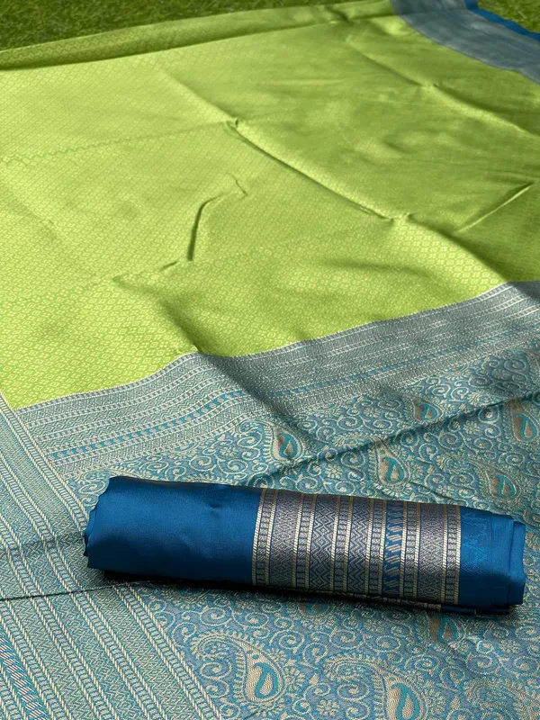 Perrot__Woven_Banarasi_Jacquard__Saree_With_Unstitched_Blouse