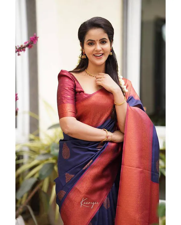 Mblue__Woven_Banarasi_Jacquard__Saree_With_Unstitched_Blouse