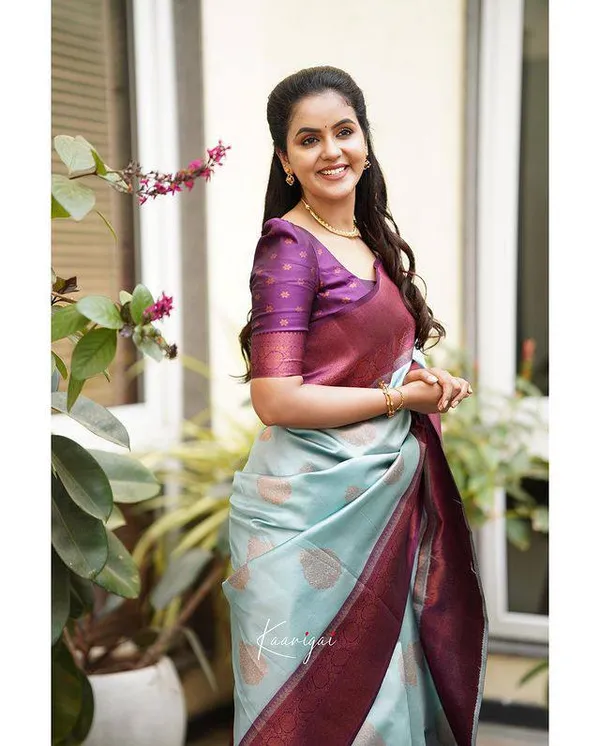 Light_Blue__Woven_Banarasi_Jacquard__Saree_With_Unstitched_Blouse